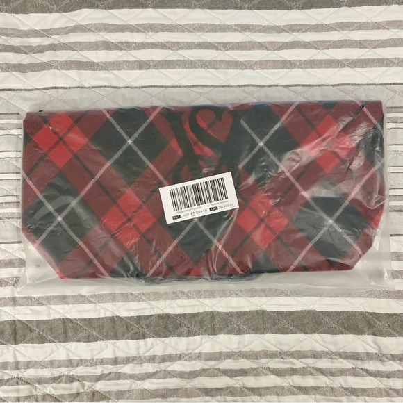 Victoria’s Secret Limited Edition Holiday Tote Bag - Picture 9 of 9